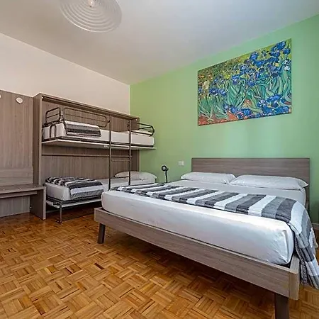 Marconi House 5*