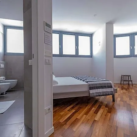 Marconi House 5*